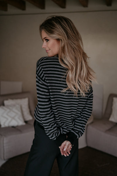 Poleri knit I Black & Grey