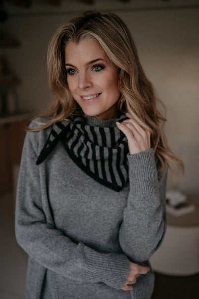 Atture scarf I Black & Grey