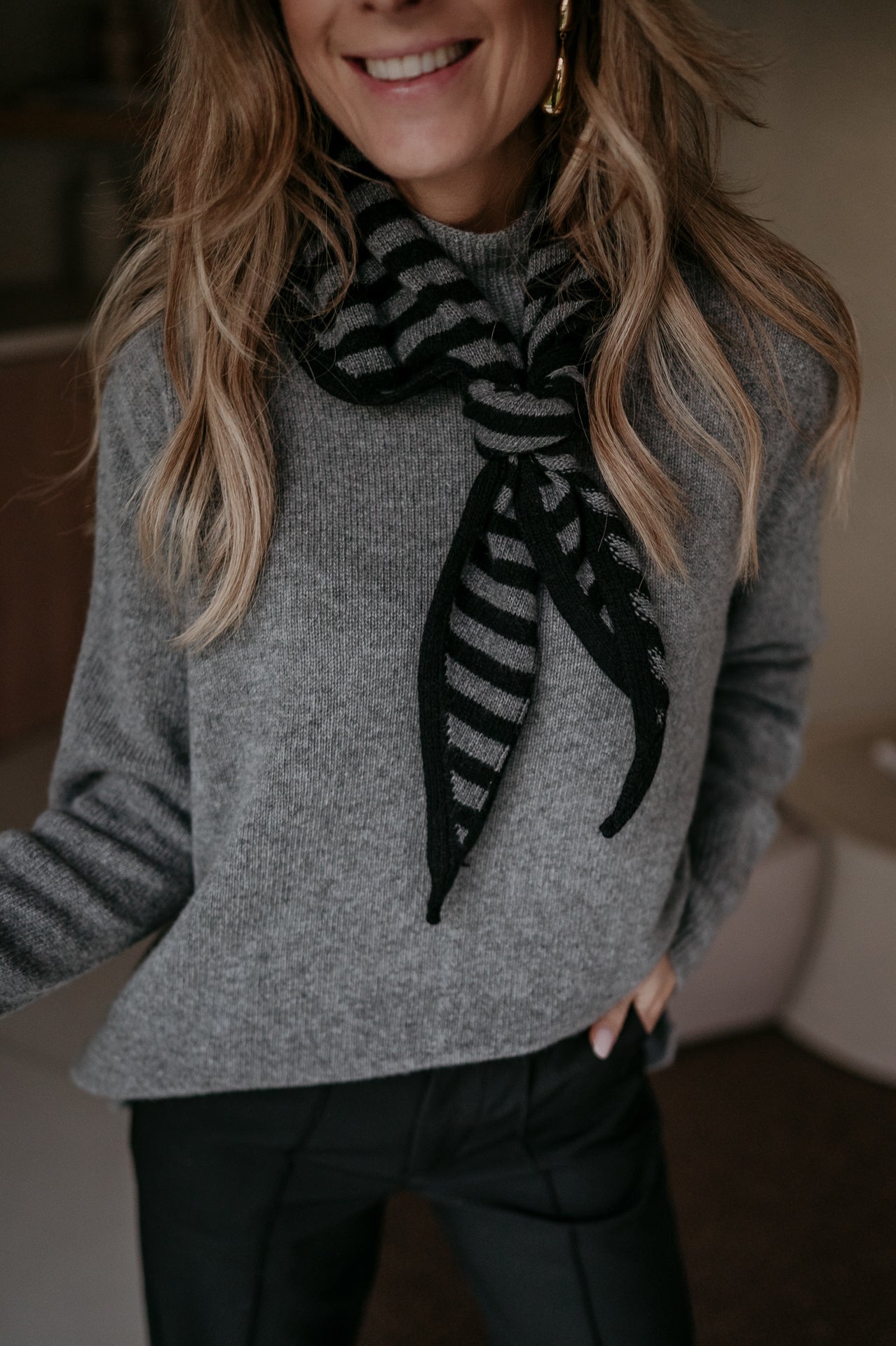 Atture scarf I Black & Grey