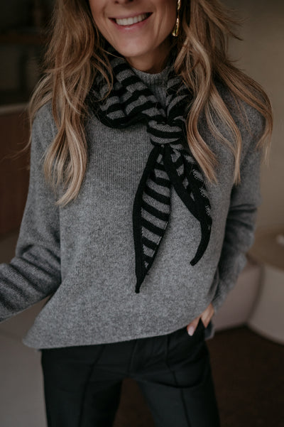 Atture scarf I Black & Grey
