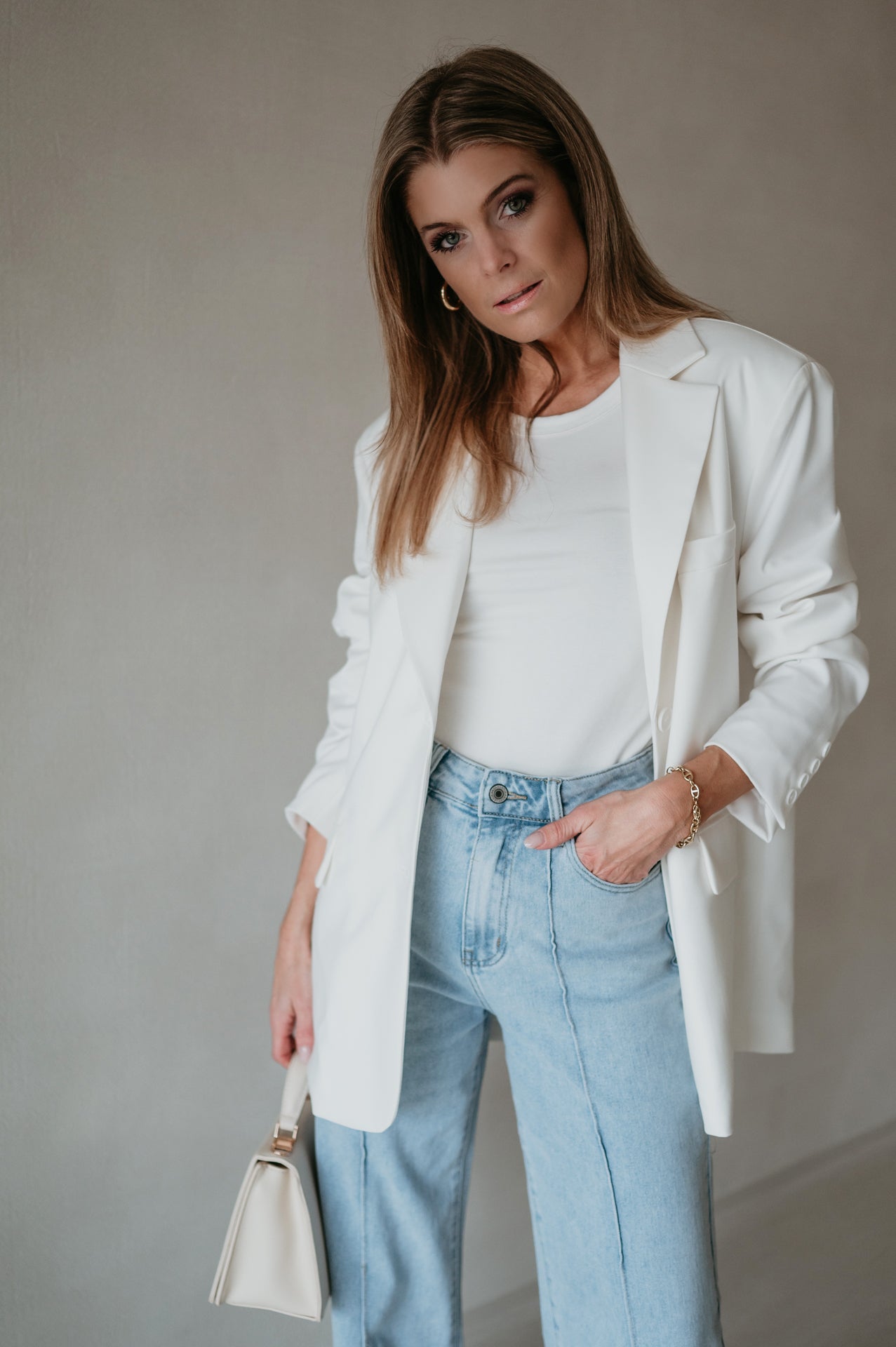 Capivo blazer I White
