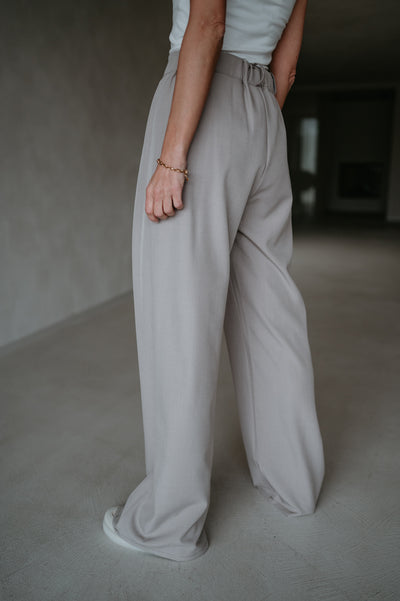 Mostri trousers I Latte