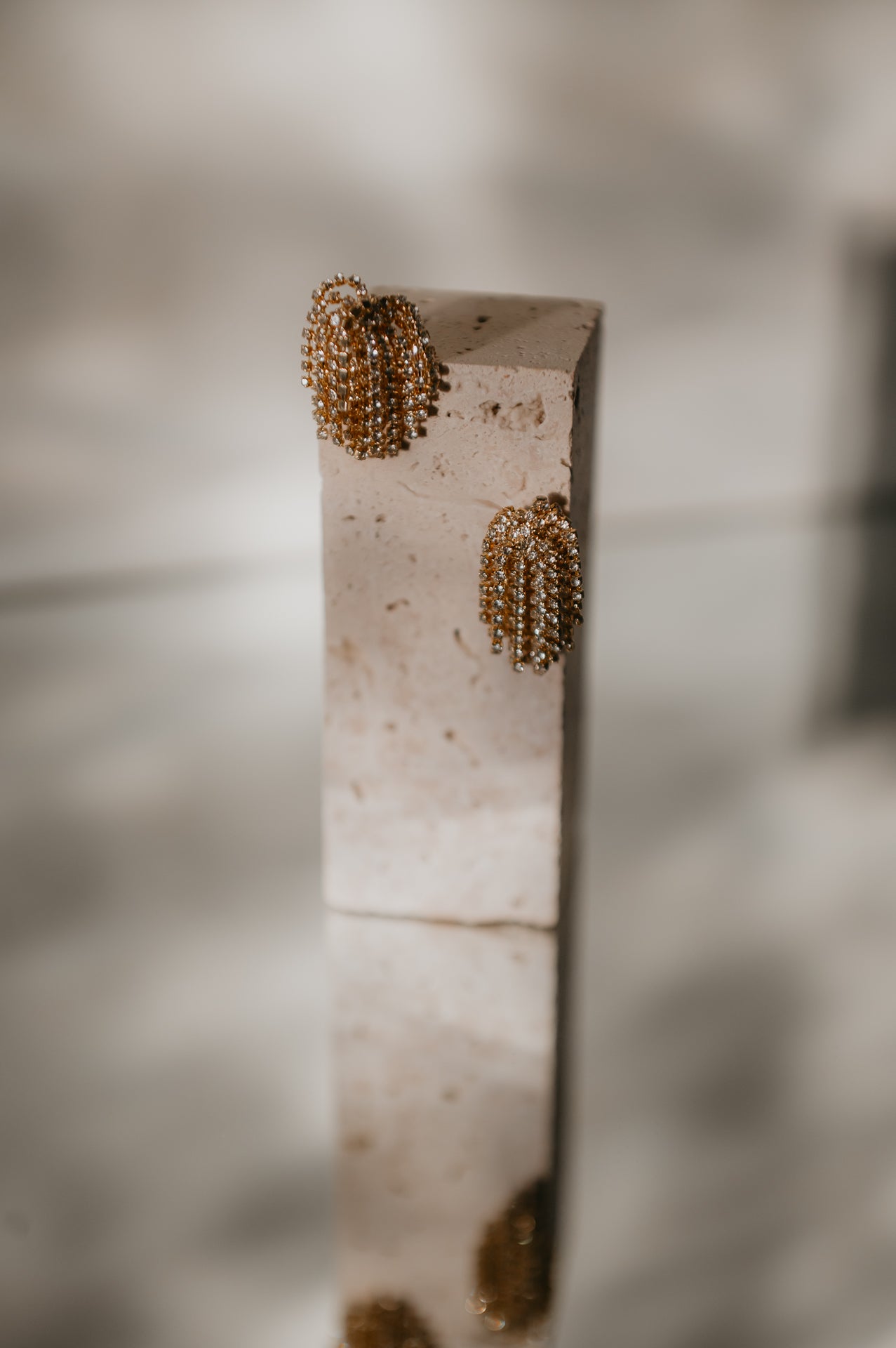 Este earrings I Gold