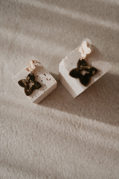 Odore earrings I Khaki