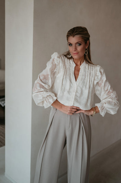 Carillo blouse I Ecru