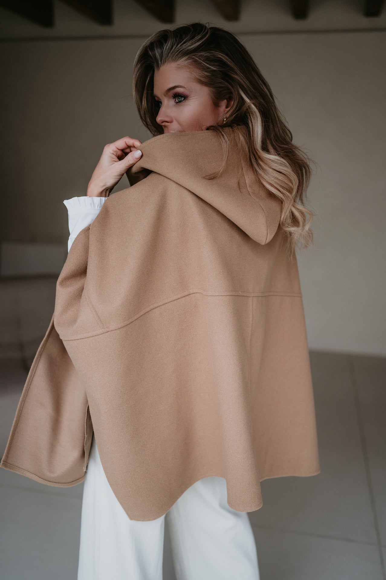 Esposi cape I Camel