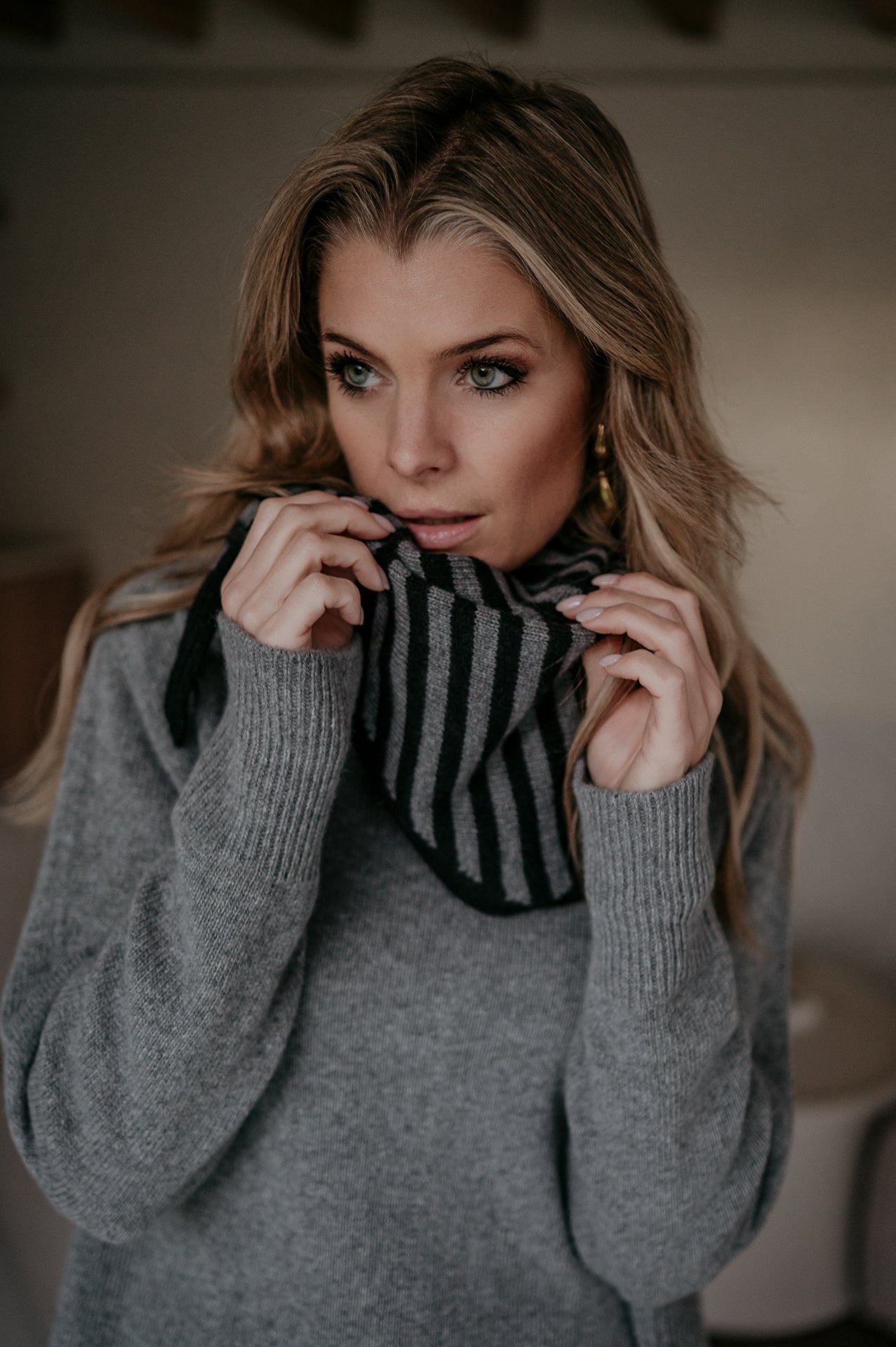 Atture scarf I Black & Grey - Wild Souls by JV® - 