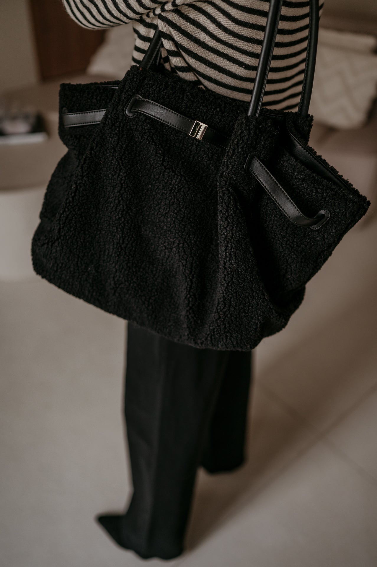 Derine handbag I Black - Wild Souls by JV® - 