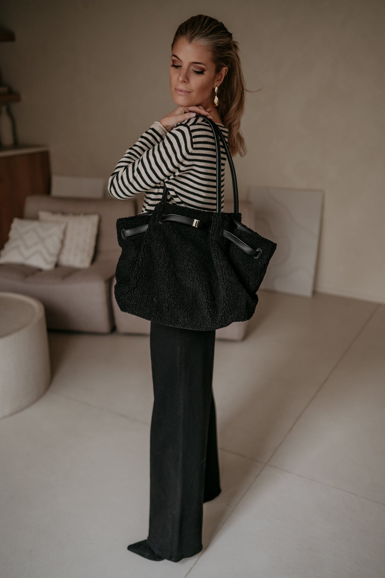 Derine handbag I Black - Wild Souls by JV® - 