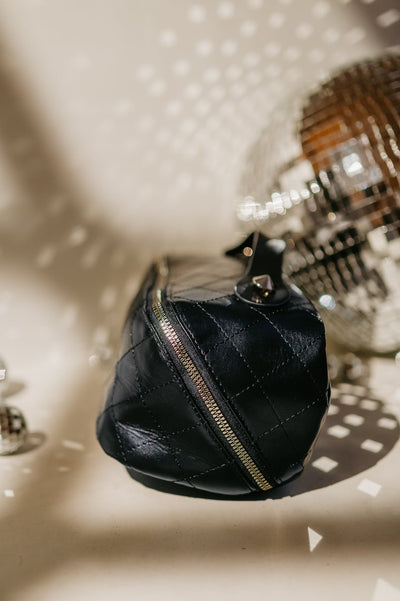 Drivani toiletry bag I Black - Wild Souls by JV® - Toiletry Bags