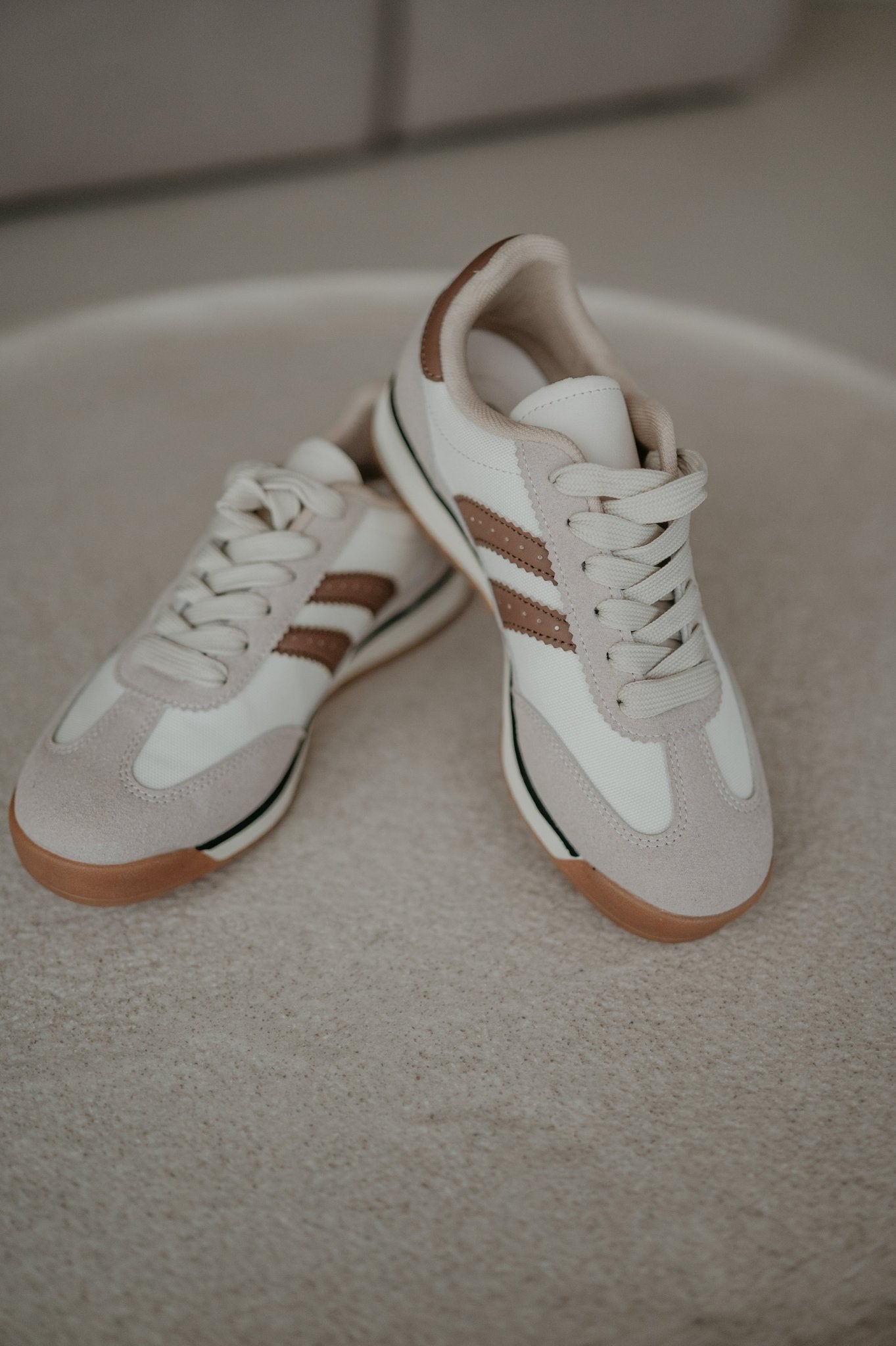 Elido sneakers I Taupe - Wild Souls by JV® - Sneakers