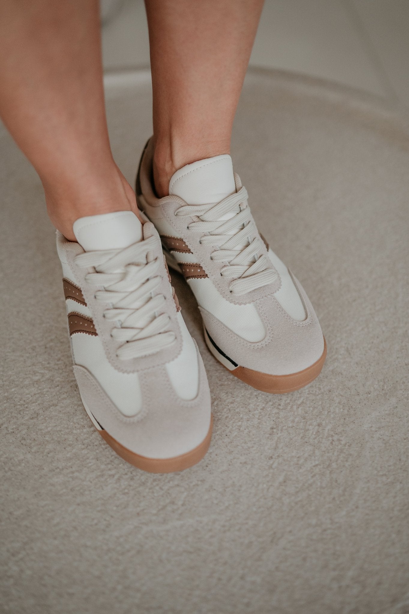 Elido sneakers I Taupe - Wild Souls by JV® - Sneakers