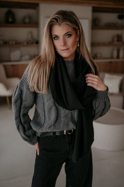 Esiste scarf I Black - Wild Souls by JV® - Scarfs