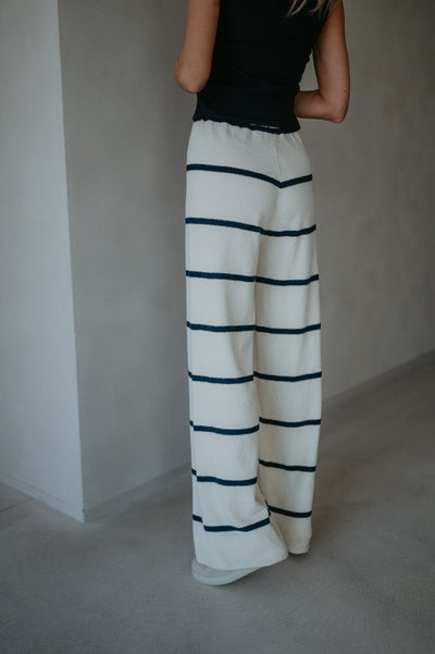 Essere trousers I Striped Navy - Wild Souls by JV® - Trousers