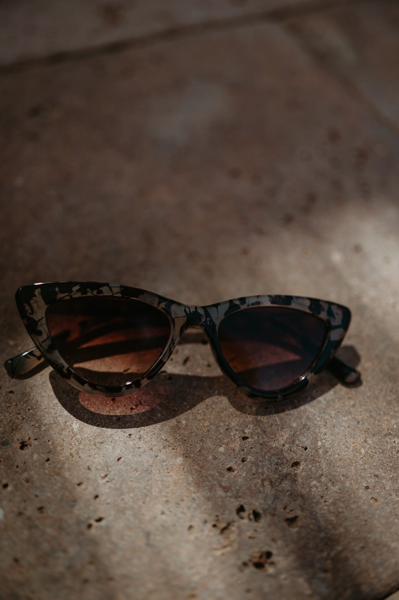 Fiele sunglasses I Leopard Grey - Wild Souls by JV® - Sunglasses