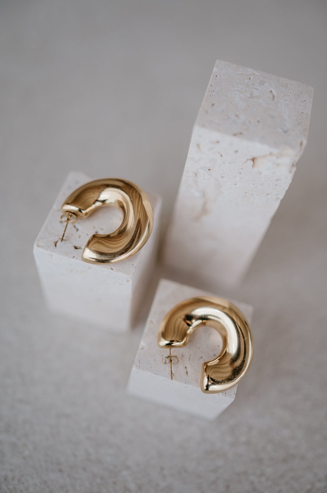Fragoroso earrings I Gold - Wild Souls by JV® - Earrings