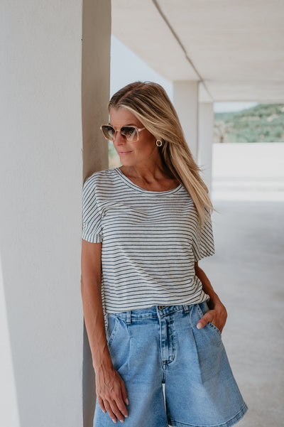 Gocce t-shirt I Striped Blue - Wild Souls by JV® - T-shirts