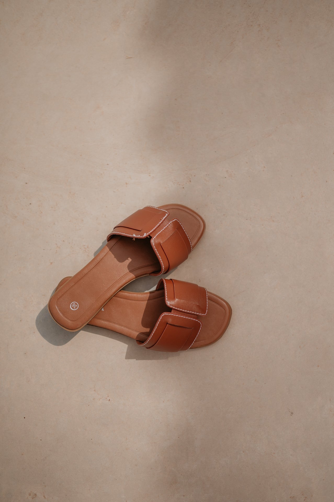 Gridare slippers I Camel - Wild Souls by JV® - Sandals