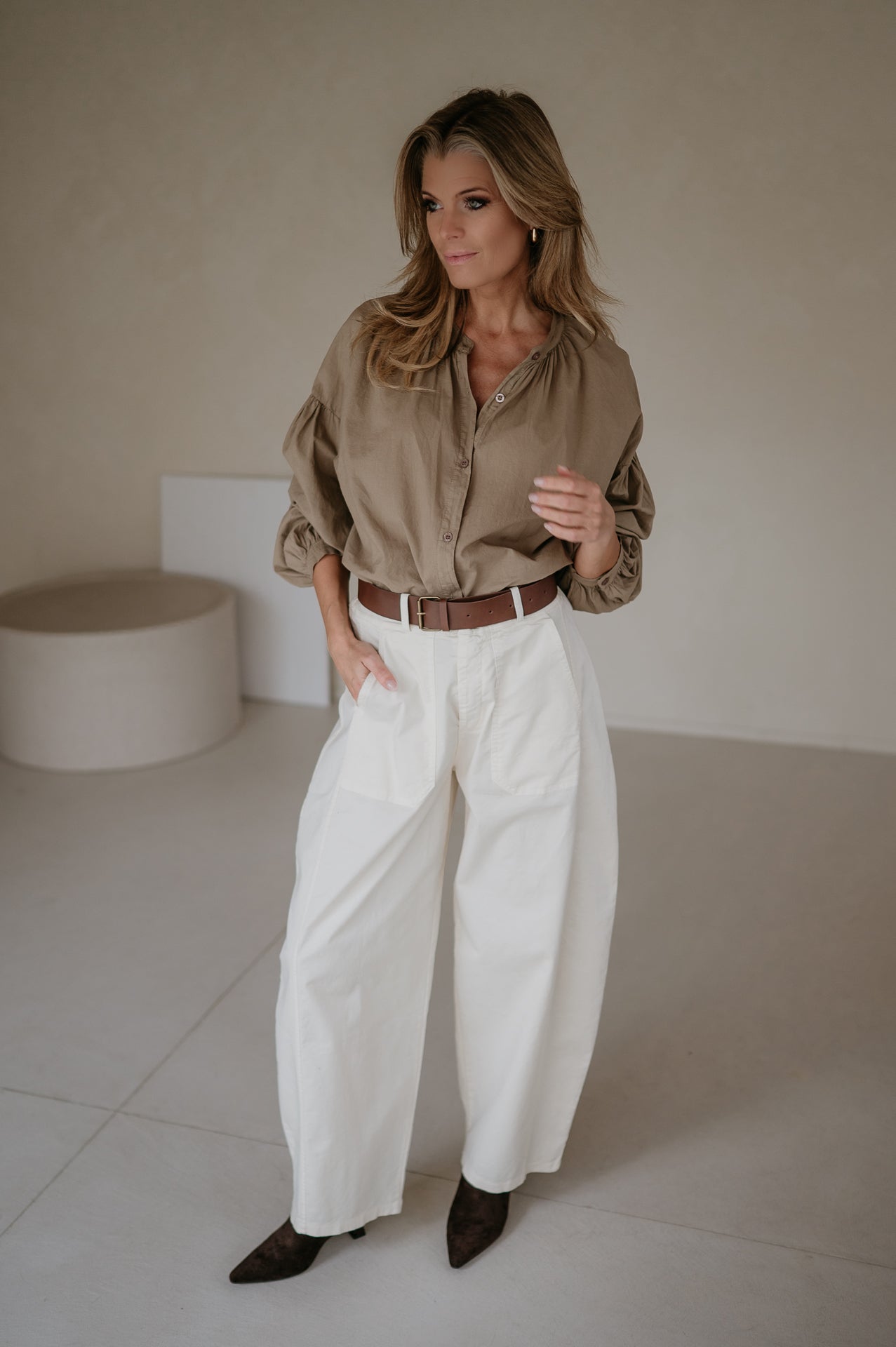Ignavia shirt I Mocha Mousse - Wild Souls by JV® - Shirts