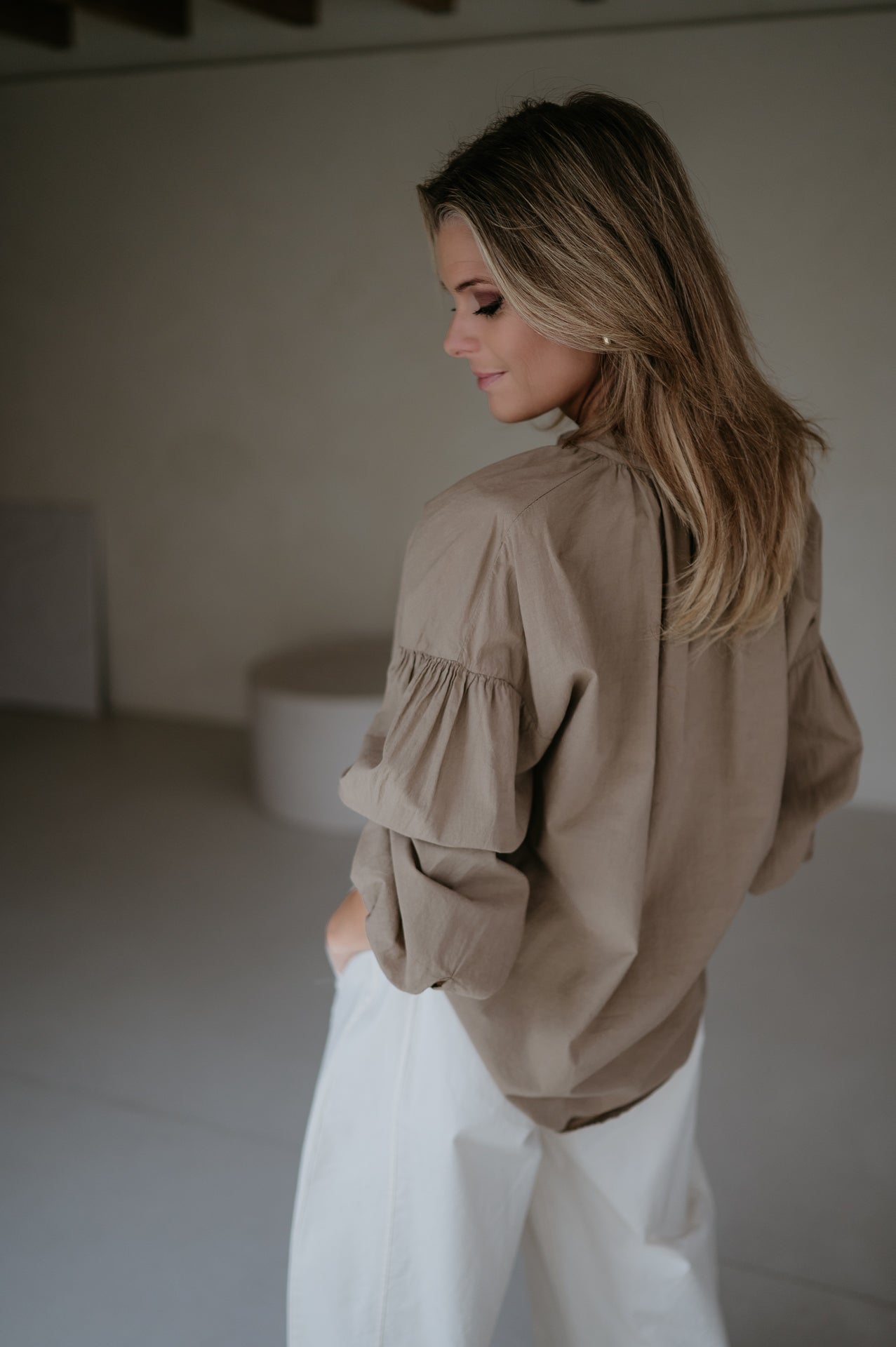 Ignavia shirt I Mocha Mousse - Wild Souls by JV® - Shirts
