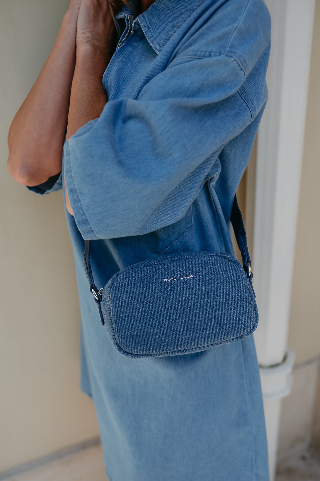 Lucido handbag I Blue - Wild Souls by JV® - Handbags