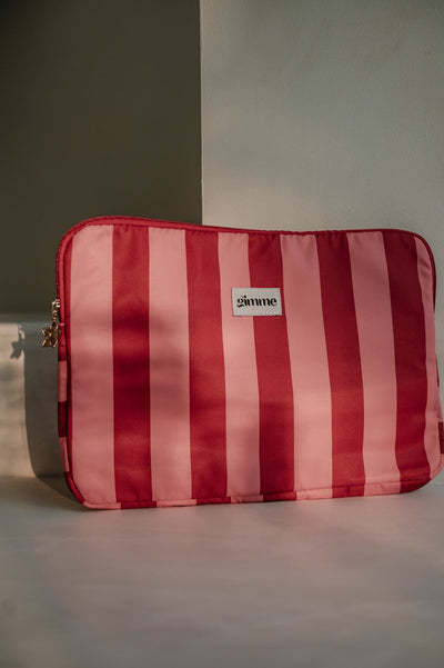 Minuso laptop bag I Red & Rose - Wild Souls by JV® - Laptop Bags