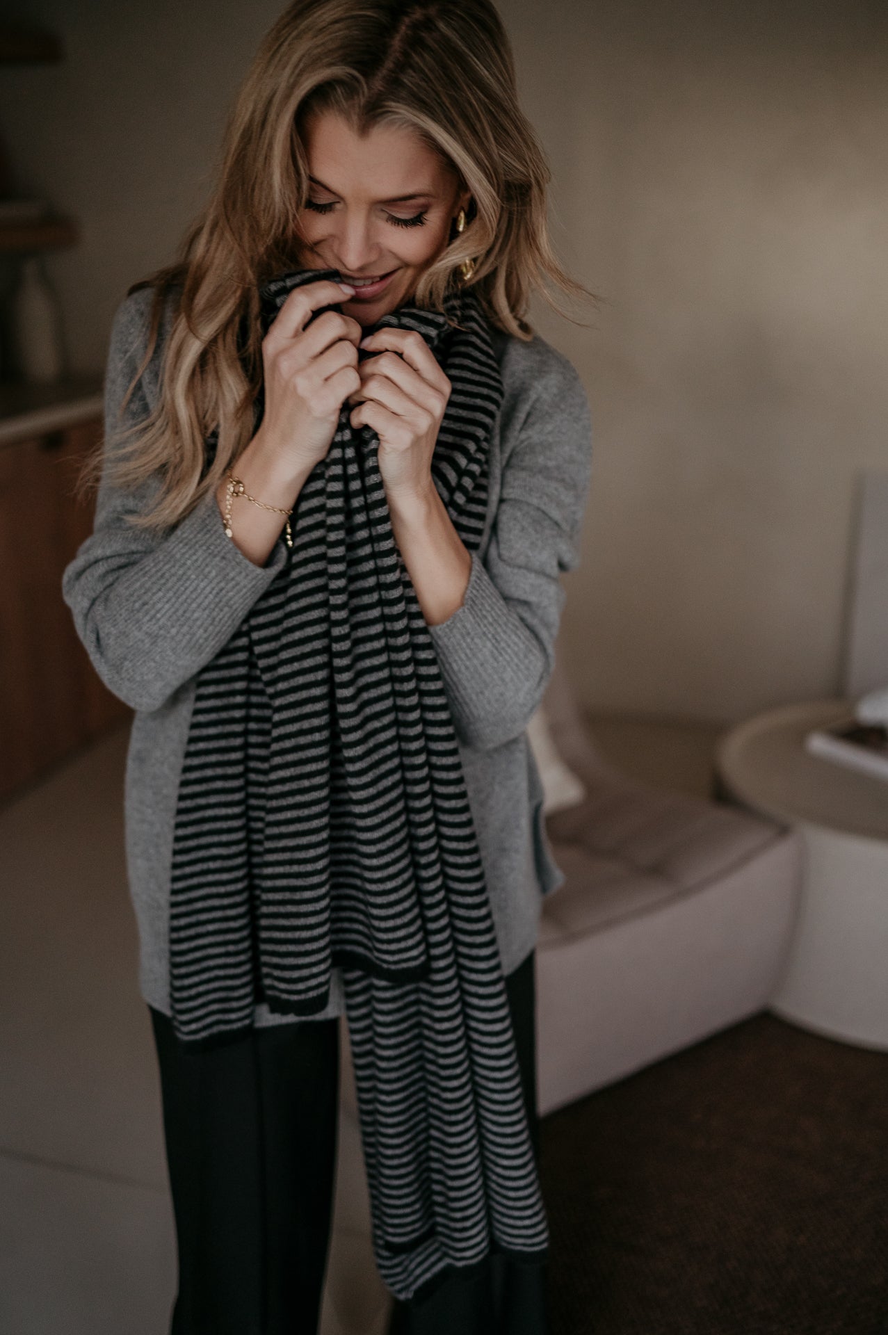 Nedio scarf I Black & Grey - Wild Souls by JV® - Scarfs