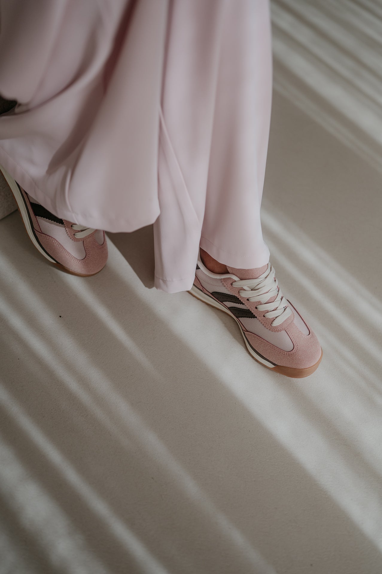 Neve sneakers I Rose - Wild Souls by JV® - Sneakers