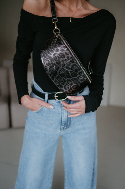 Parlava bumbag I Leopard Black - Wild Souls by JV® - Bumbags