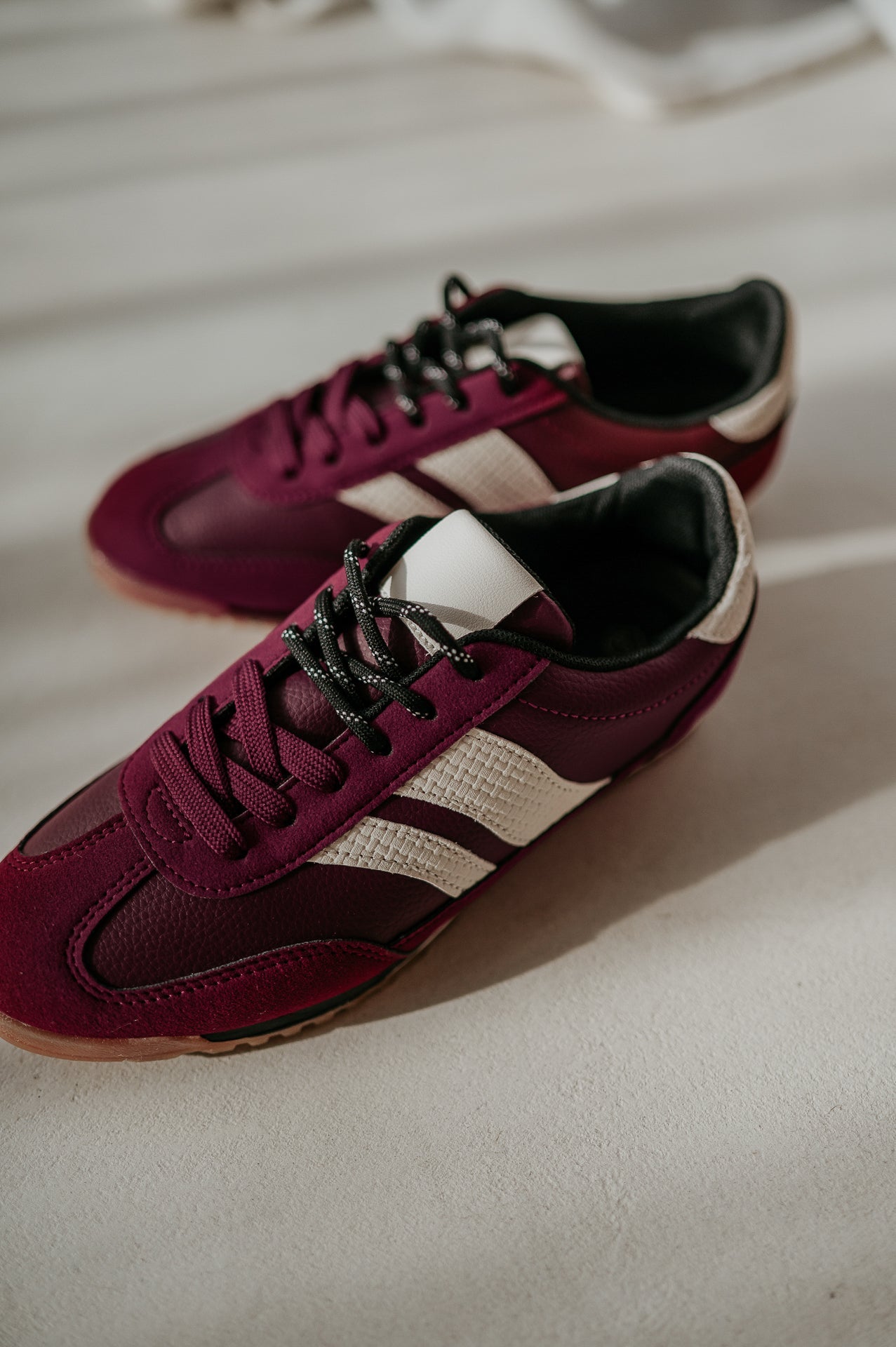 Preni sneakers I Bordeaux - Wild Souls by JV® - Sneakers