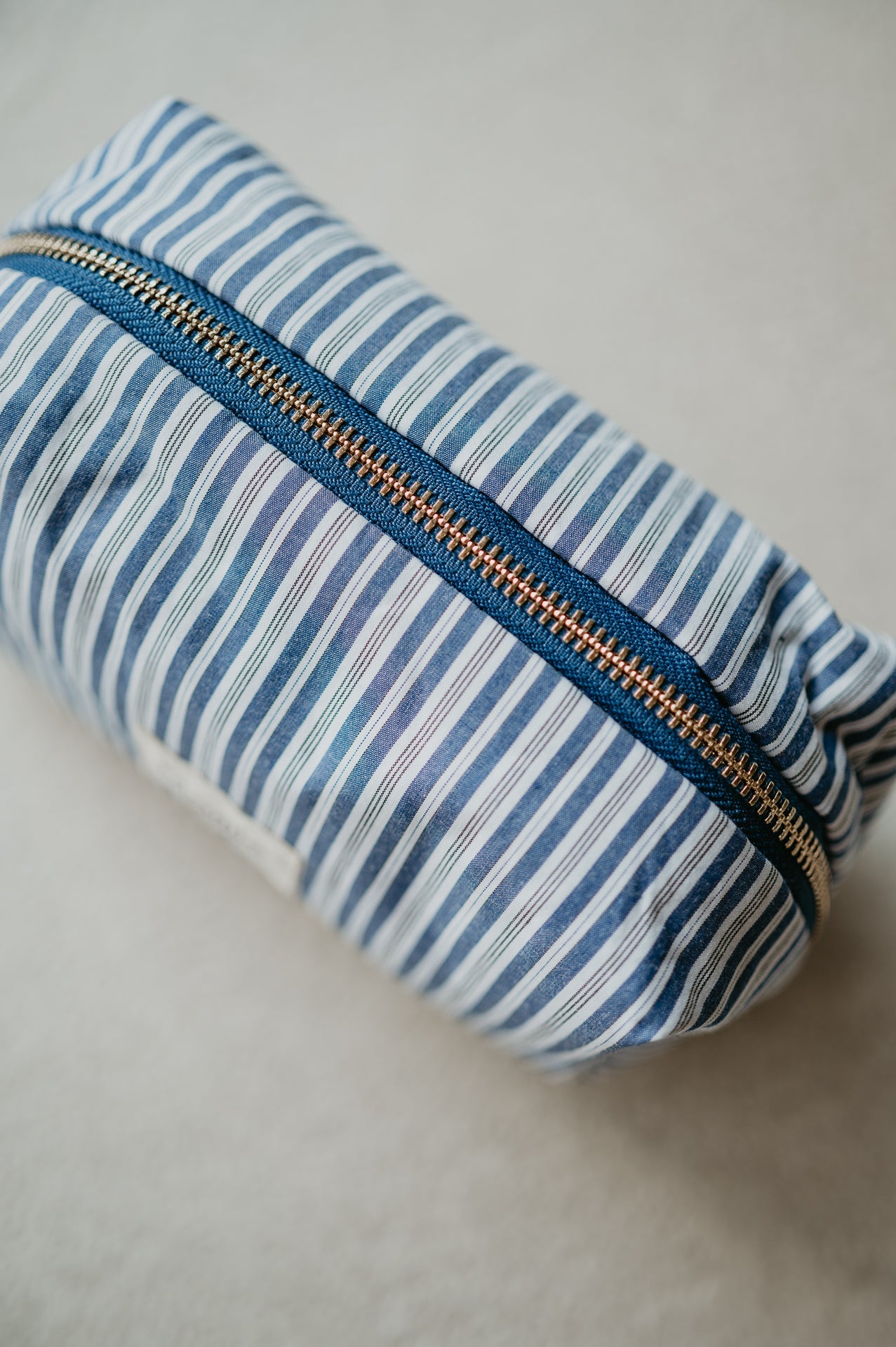 Tavolo toiletry bag I Blue - Wild Souls by JV® - Toiletry Bags