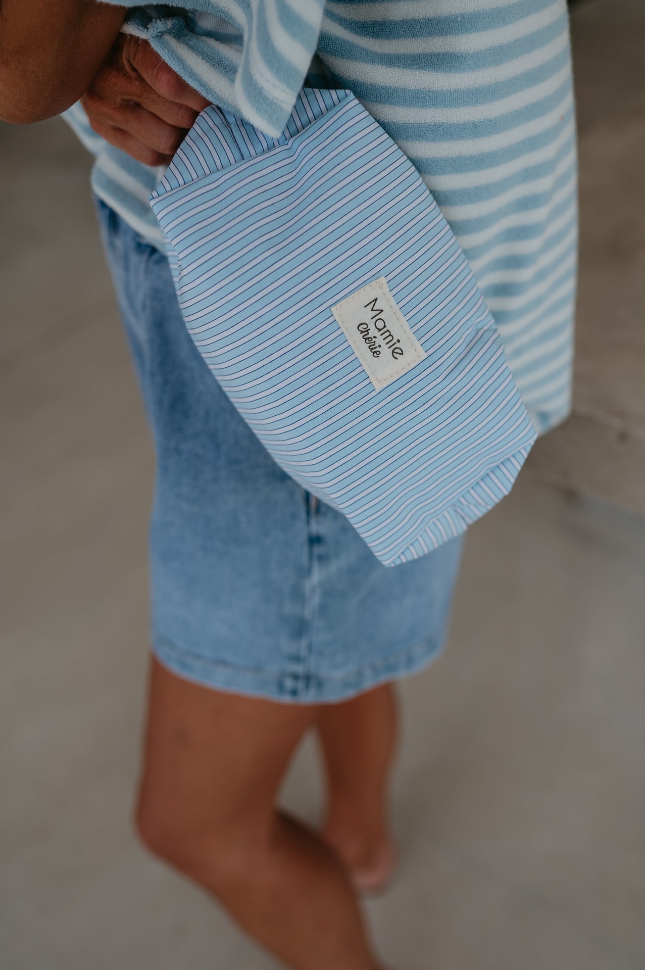 Tavolo toiletry bag I Light Blue - Wild Souls by JV® - Toiletry Bags
