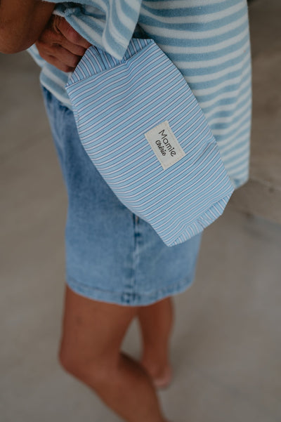Tavolo toiletry bag I Light Blue - Wild Souls by JV® - Toiletry Bags