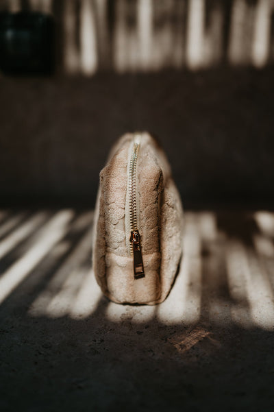 Tosso toiletry bag I Beige - Wild Souls by JV® - Toiletry Bags