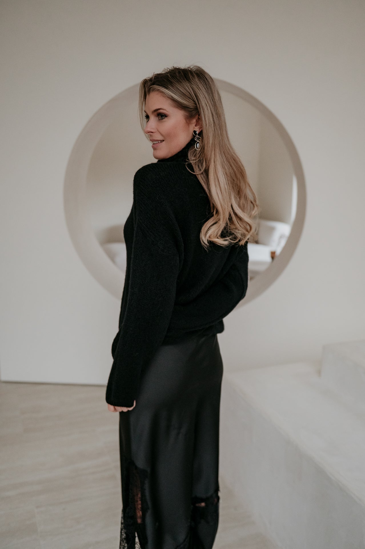 Vivelo knit I Black - Wild Souls by JV® - Knits