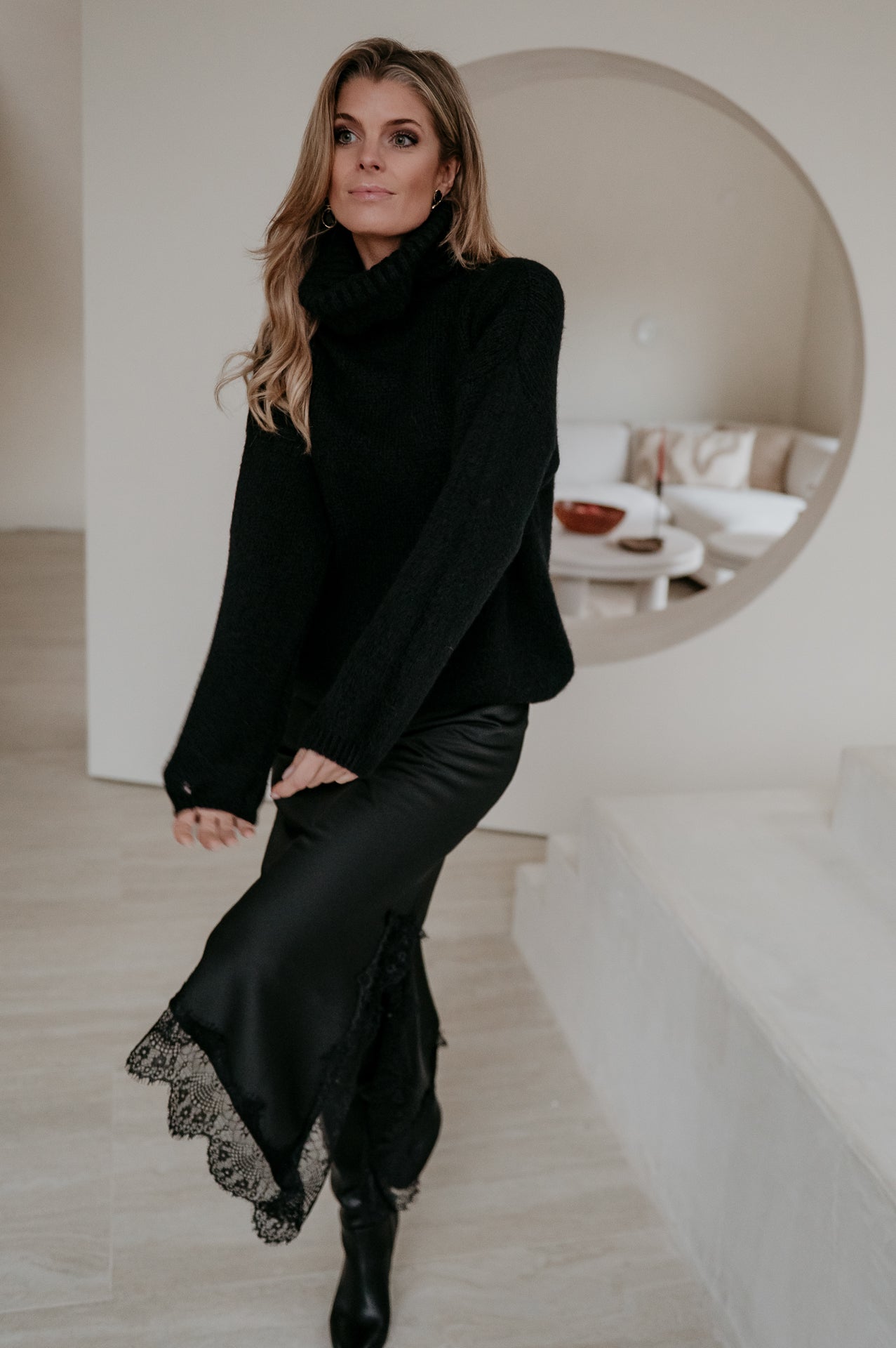 Vivelo knit I Black - Wild Souls by JV® - Knits