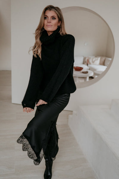 Vivelo knit I Black - Wild Souls by JV® - Knits